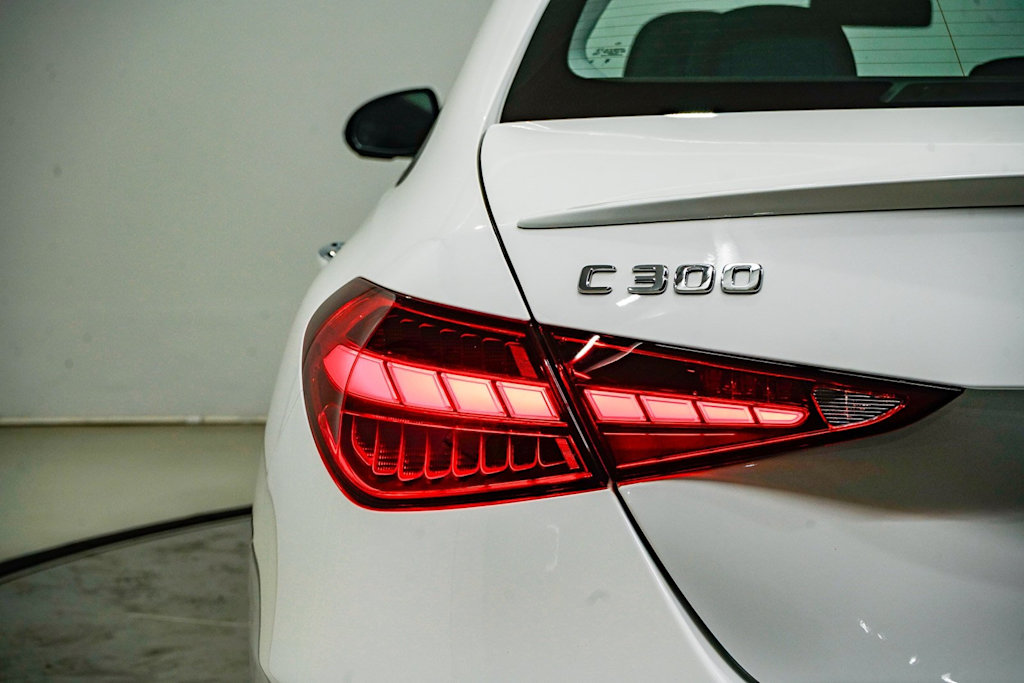 Thumbnail: 2025 Mercedes-Benz C-Class - 21