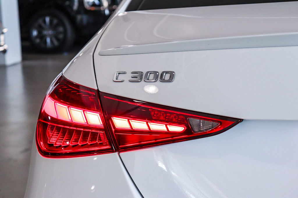 Thumbnail: 2023 Mercedes-Benz C-Class - 22