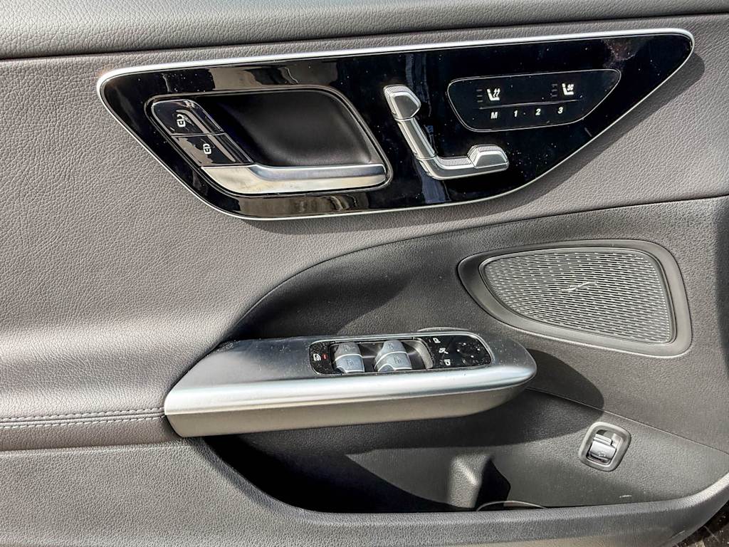 Thumbnail: 2025 Mercedes-Benz C-Class - 23