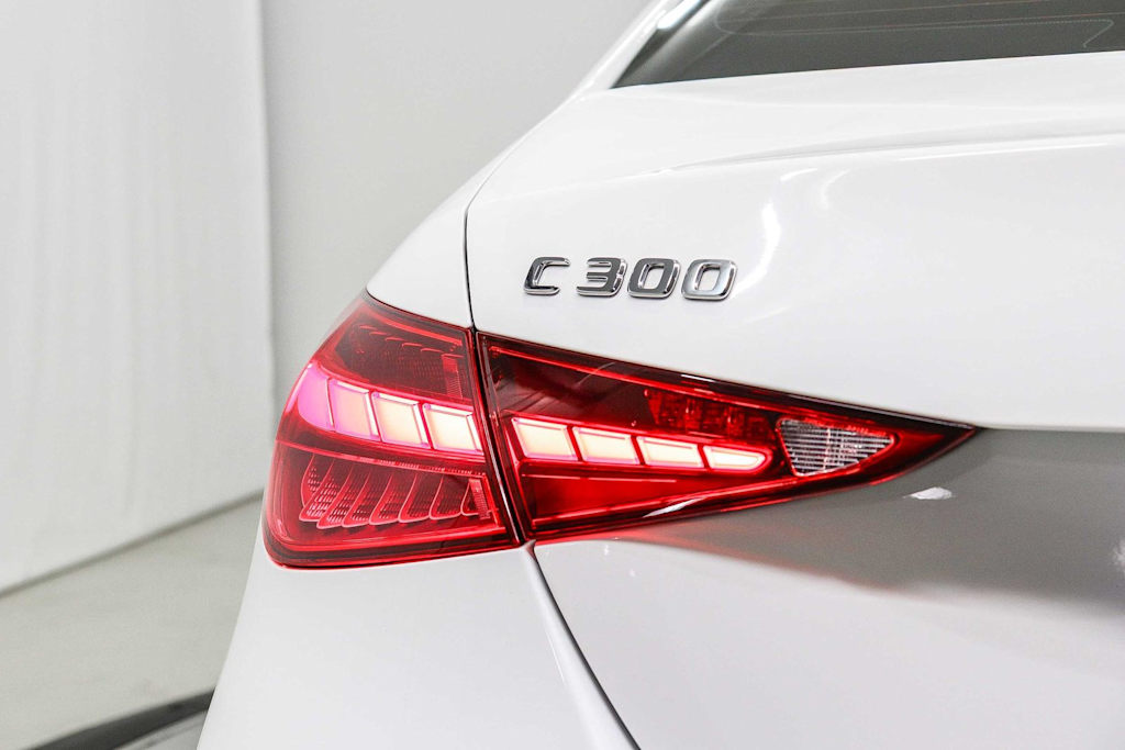 Thumbnail: 2023 Mercedes-Benz C-Class - 20