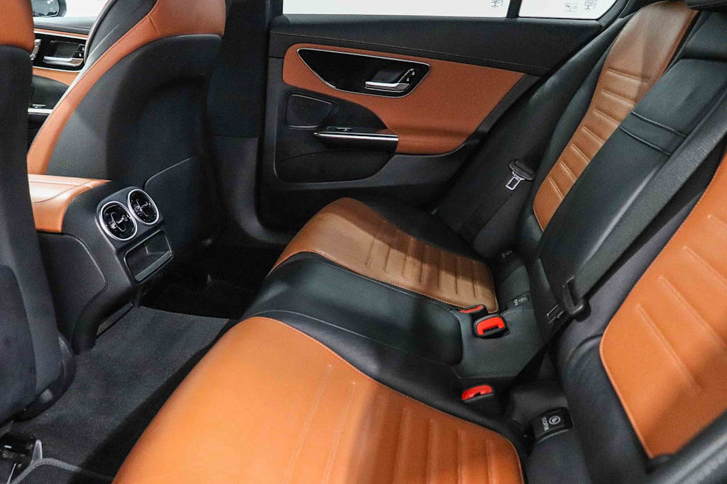 Thumbnail: 2023 Mercedes-Benz C-Class - 11