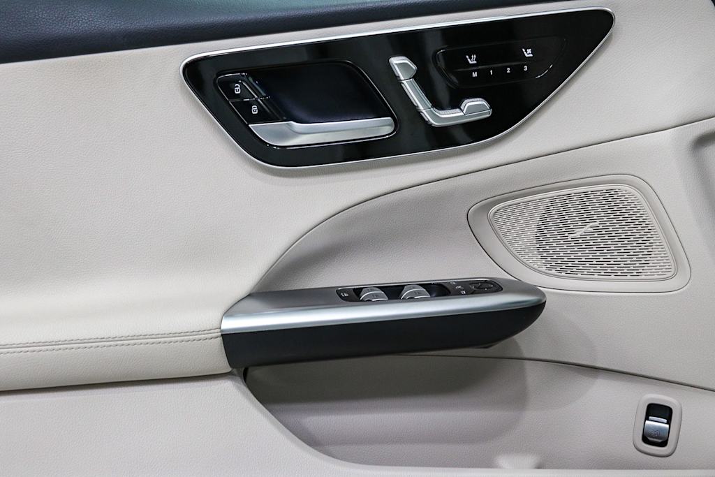Thumbnail: 2024 Mercedes-Benz C-Class - 26