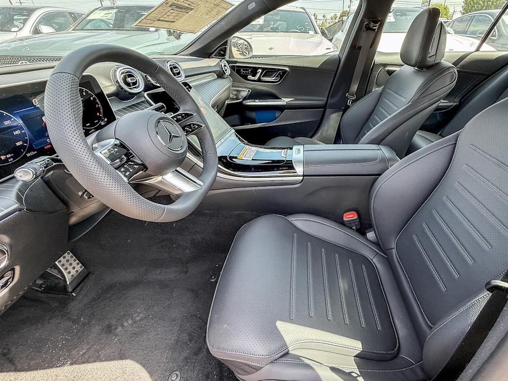 Thumbnail: 2025 Mercedes-Benz C-Class - 9