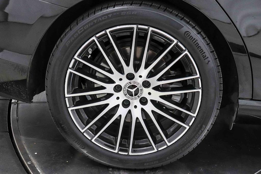 Thumbnail: 2023 Mercedes-Benz C-Class - 22