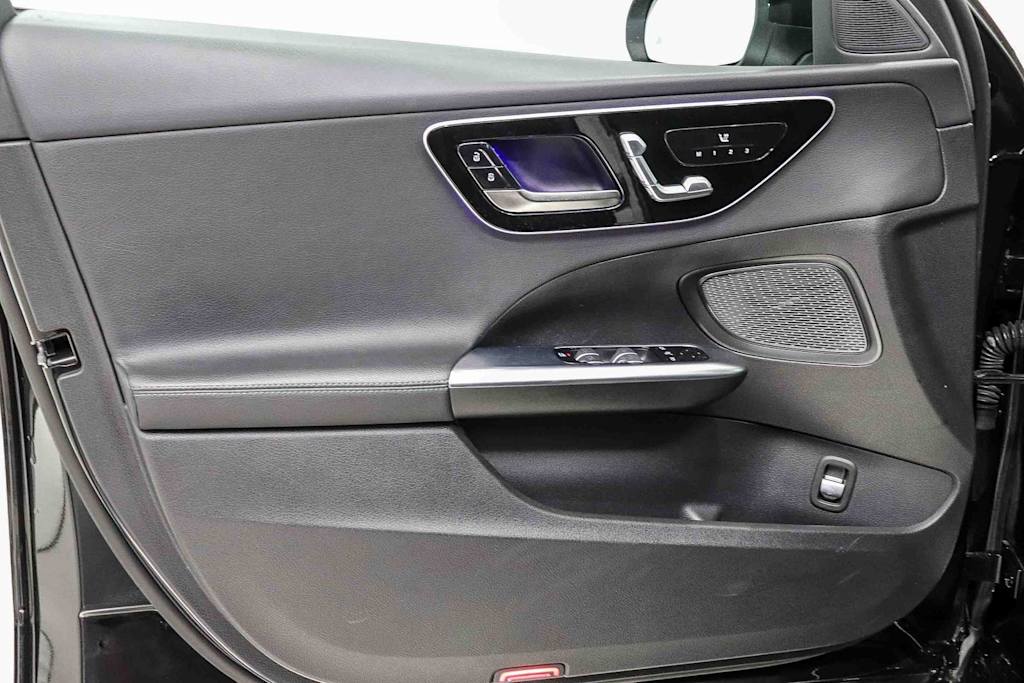Thumbnail: 2023 Mercedes-Benz C-Class - 26