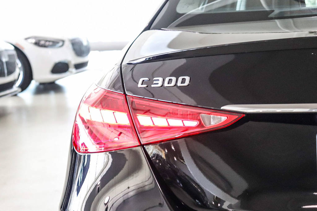 Thumbnail: 2023 Mercedes-Benz C-Class - 6