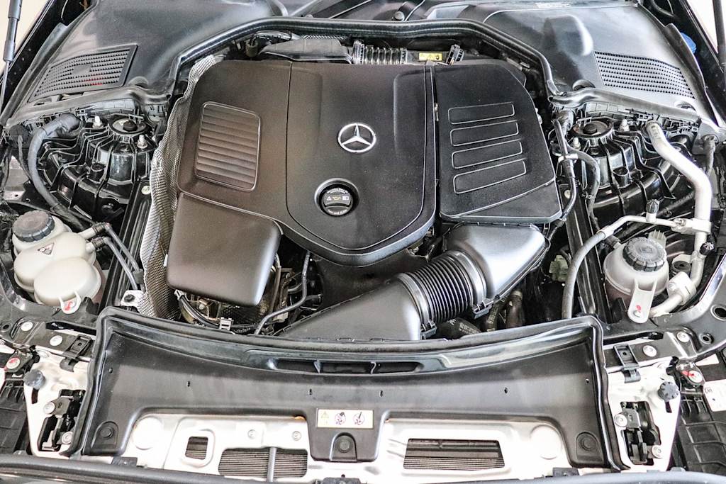 Thumbnail: 2023 Mercedes-Benz C-Class - 8
