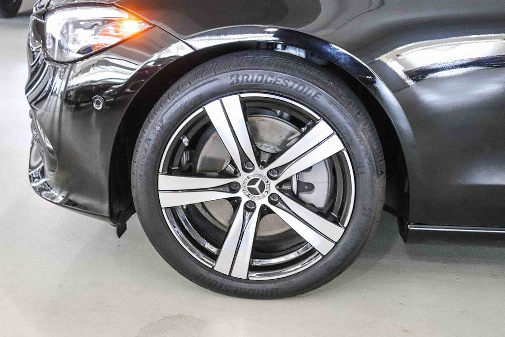 Thumbnail: 2024 Mercedes-Benz C-Class - 6