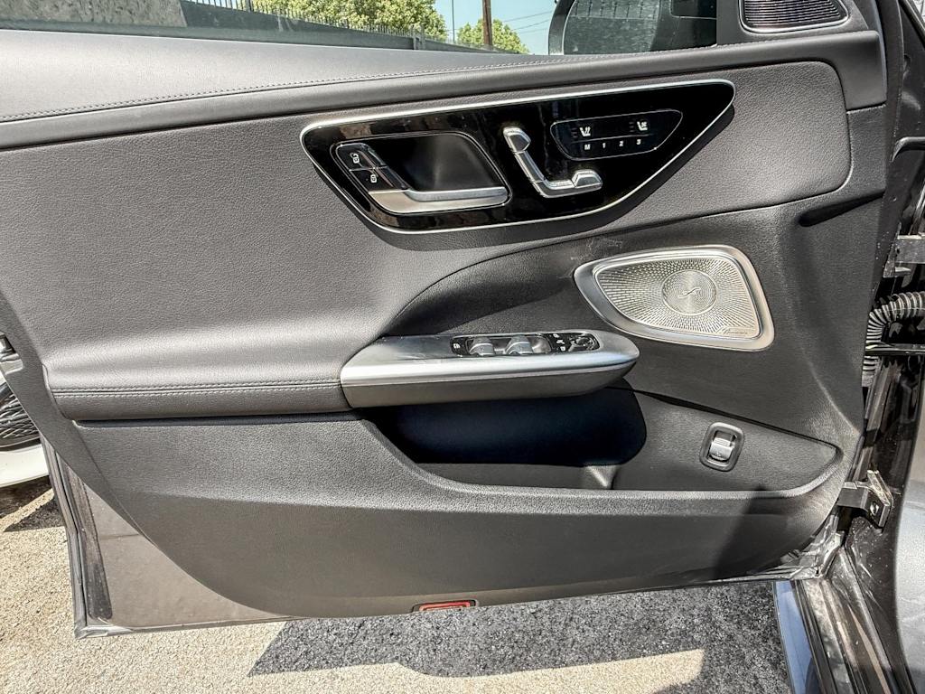 Thumbnail: 2025 Mercedes-Benz C-Class - 20