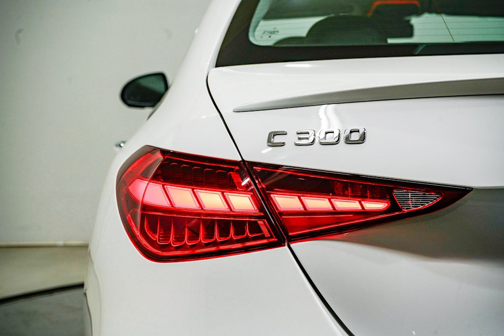 Thumbnail: 2025 Mercedes-Benz C-Class - 21