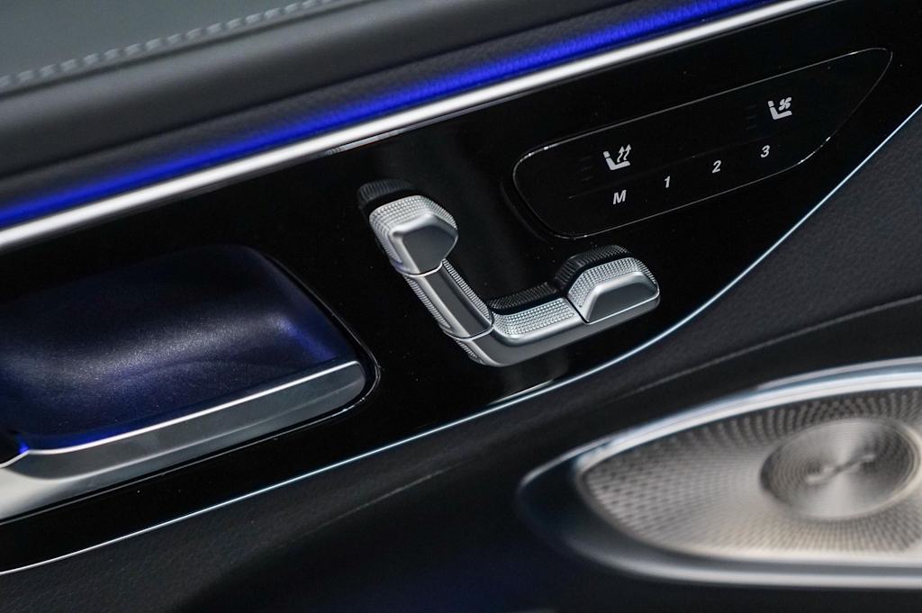 Thumbnail: 2025 Mercedes-Benz C-Class - 23