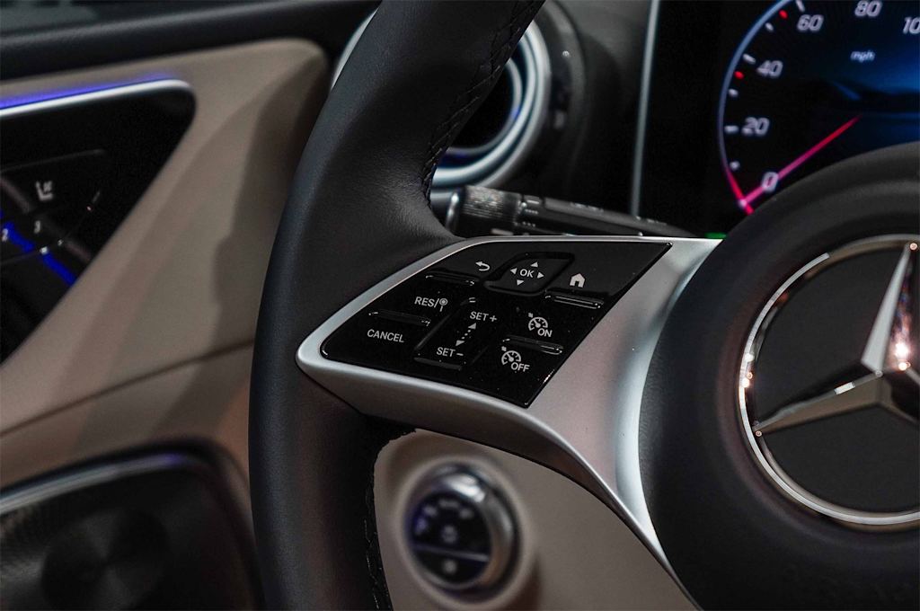 Thumbnail: 2025 Mercedes-Benz C-Class - 22