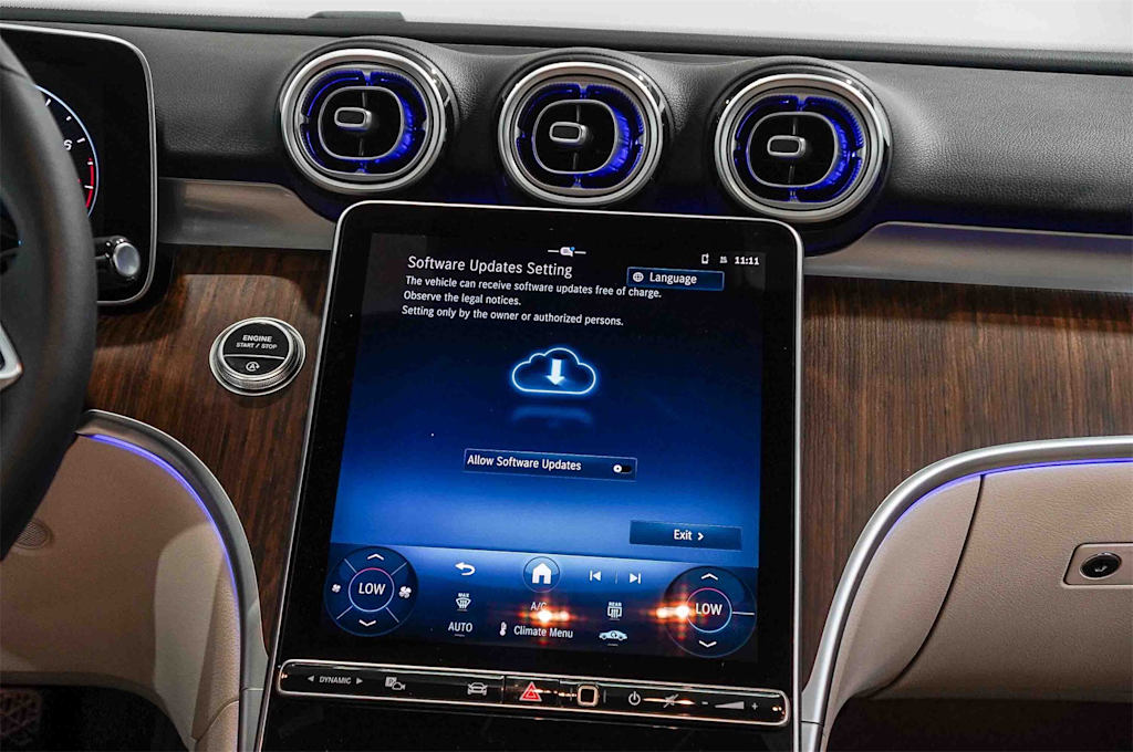 Thumbnail: 2025 Mercedes-Benz C-Class - 12