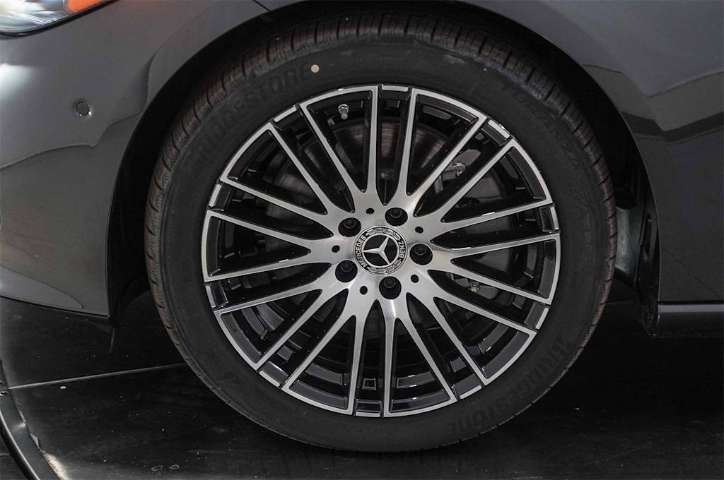 Thumbnail: 2025 Mercedes-Benz C-Class - 6