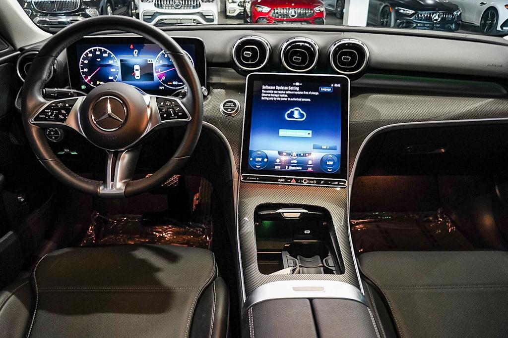 Thumbnail: 2022 Mercedes-Benz C-Class - 2