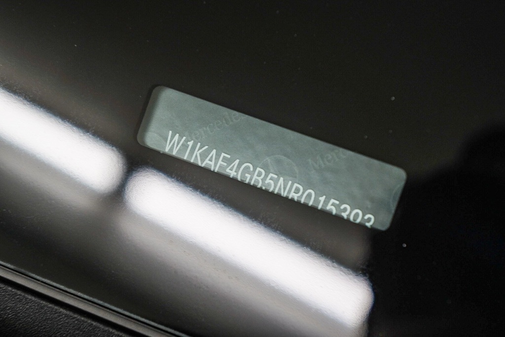 Thumbnail: 2022 Mercedes-Benz C-Class - 14