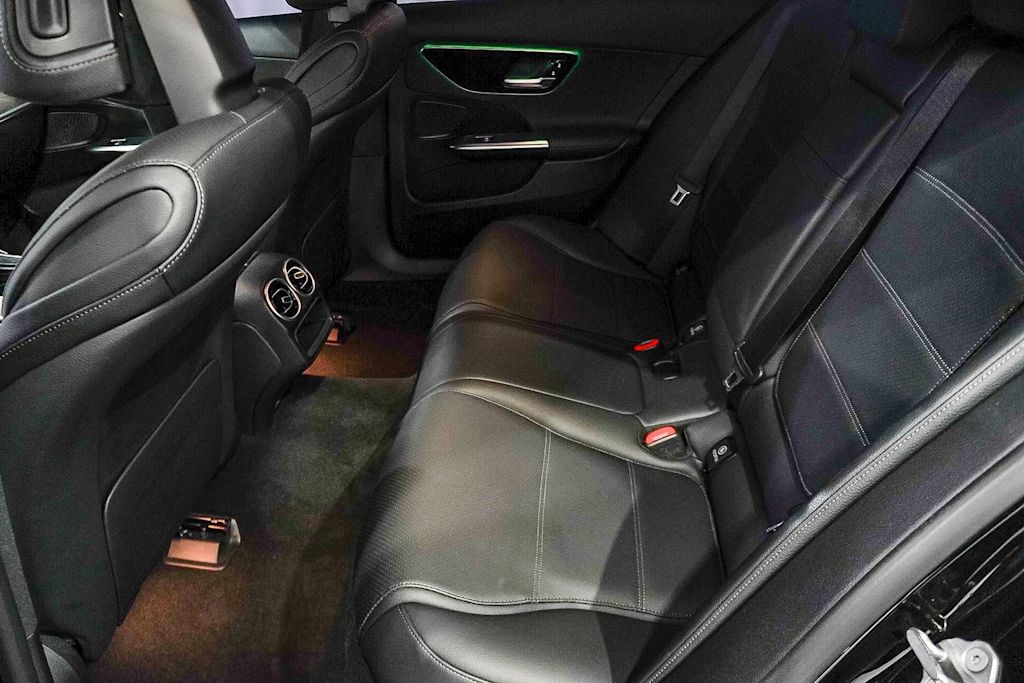 Thumbnail: 2022 Mercedes-Benz C-Class - 11