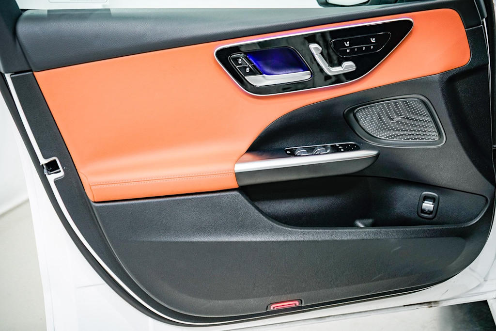 Thumbnail: 2025 Mercedes-Benz C-Class - 21