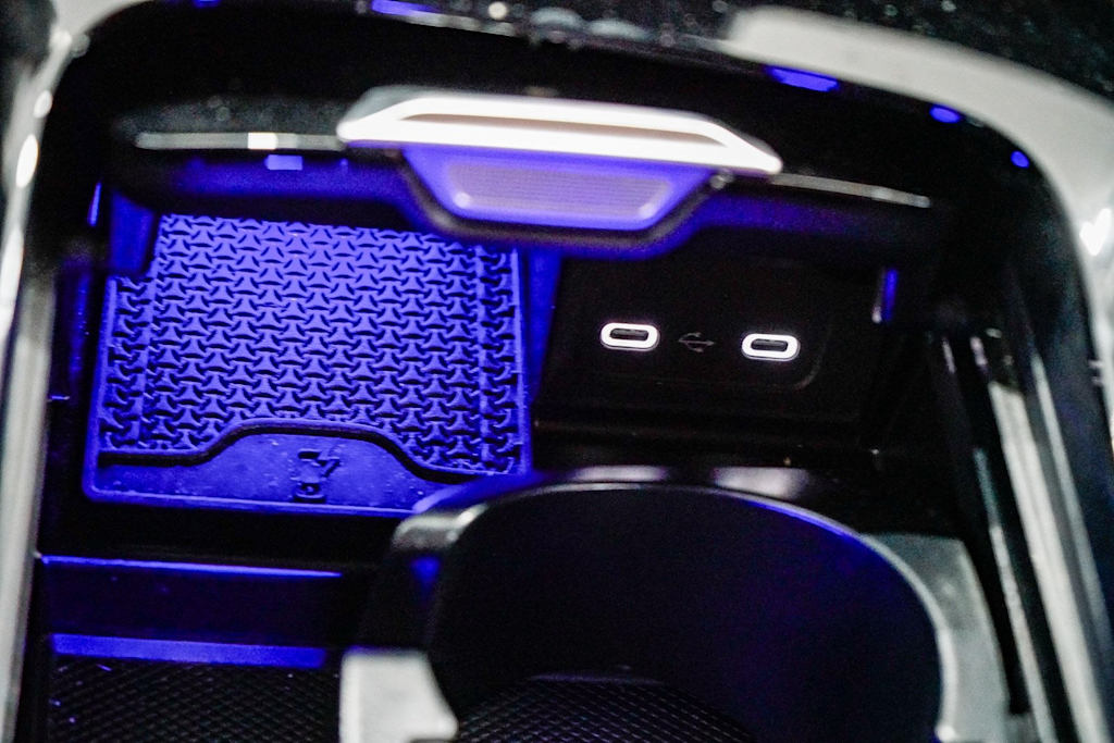 Thumbnail: 2025 Mercedes-Benz C-Class - 25