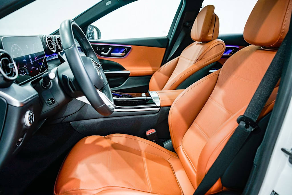 Thumbnail: 2025 Mercedes-Benz C-Class - 10