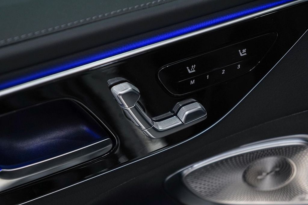 Thumbnail: 2025 Mercedes-Benz C-Class - 23