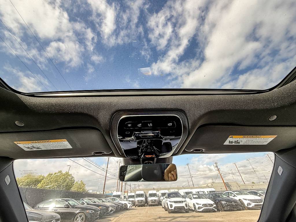 Thumbnail: 2025 Mercedes-Benz C-Class - 6