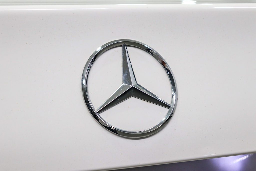 Thumbnail: 2024 Mercedes-Benz C-Class - 25