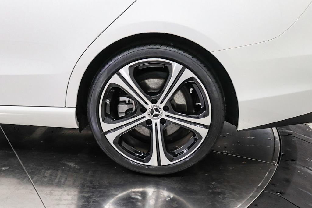 Thumbnail: 2024 Mercedes-Benz C-Class - 22