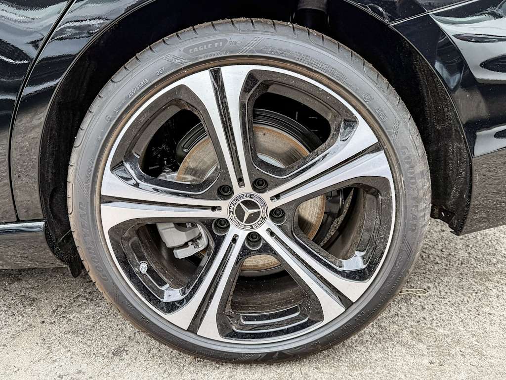 Thumbnail: 2025 Mercedes-Benz C-Class - 6
