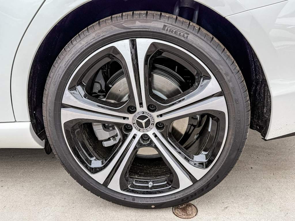 Thumbnail: 2025 Mercedes-Benz C-Class - 5