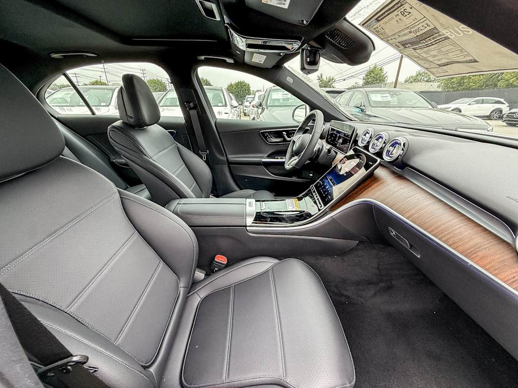 Thumbnail: 2025 Mercedes-Benz C-Class - 7