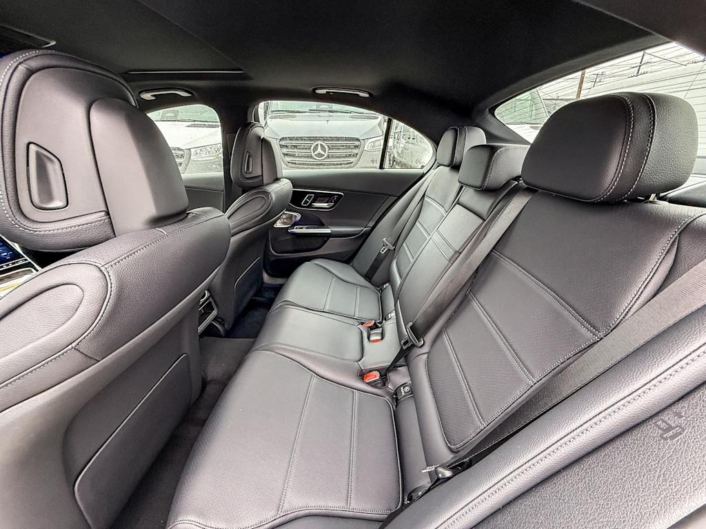 Thumbnail: 2025 Mercedes-Benz C-Class - 9