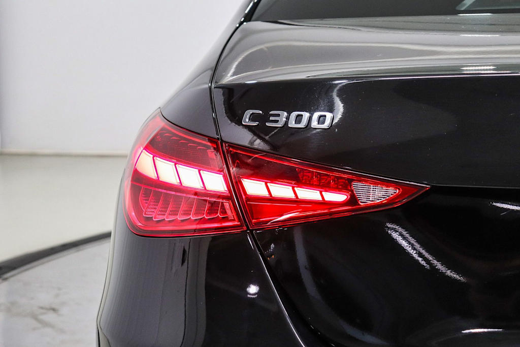Thumbnail: 2023 Mercedes-Benz C-Class - 5