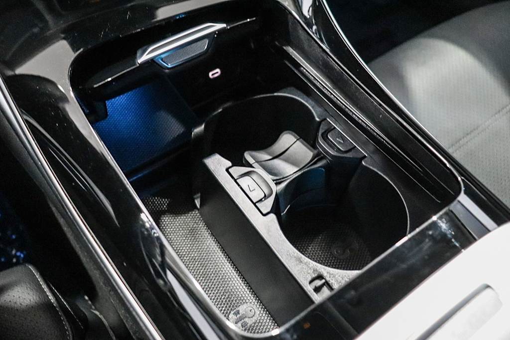 Thumbnail: 2023 Mercedes-Benz C-Class - 14