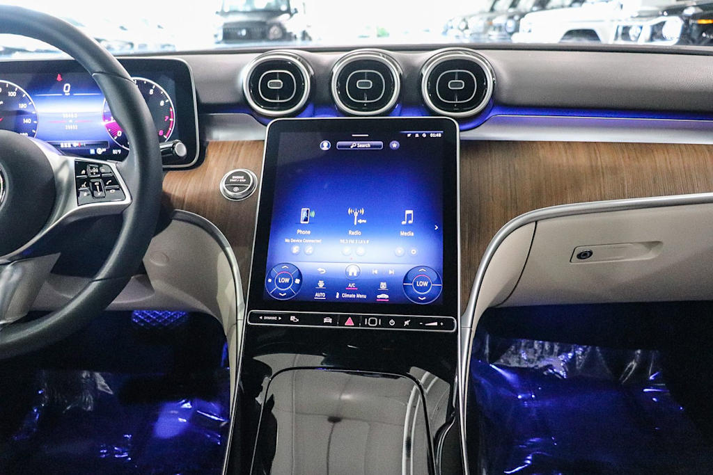 Thumbnail: 2024 Mercedes-Benz C-Class - 8