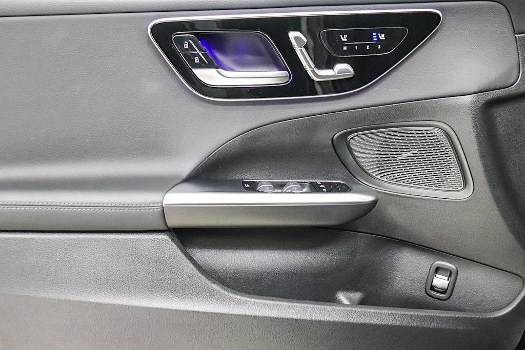 Thumbnail: 2024 Mercedes-Benz C-Class - 27