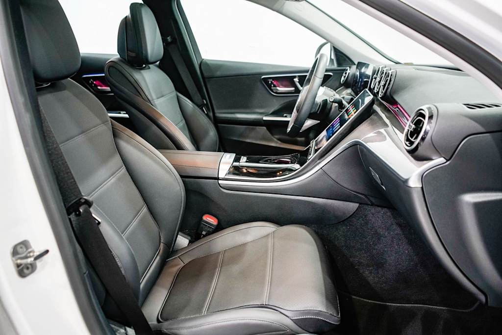 Thumbnail: 2025 Mercedes-Benz C-Class - 10