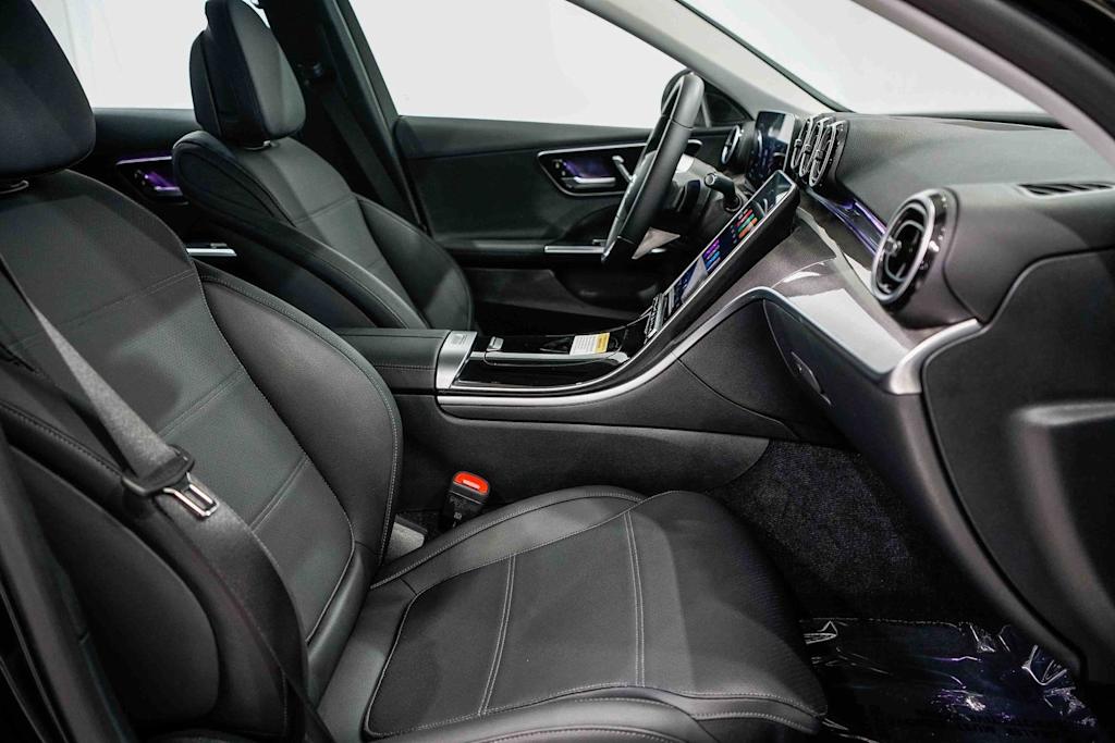 Thumbnail: 2025 Mercedes-Benz C-Class - 8