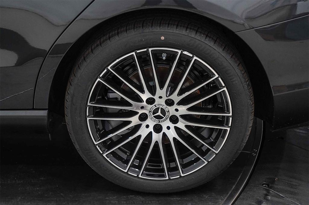 Thumbnail: 2025 Mercedes-Benz C-Class - 20