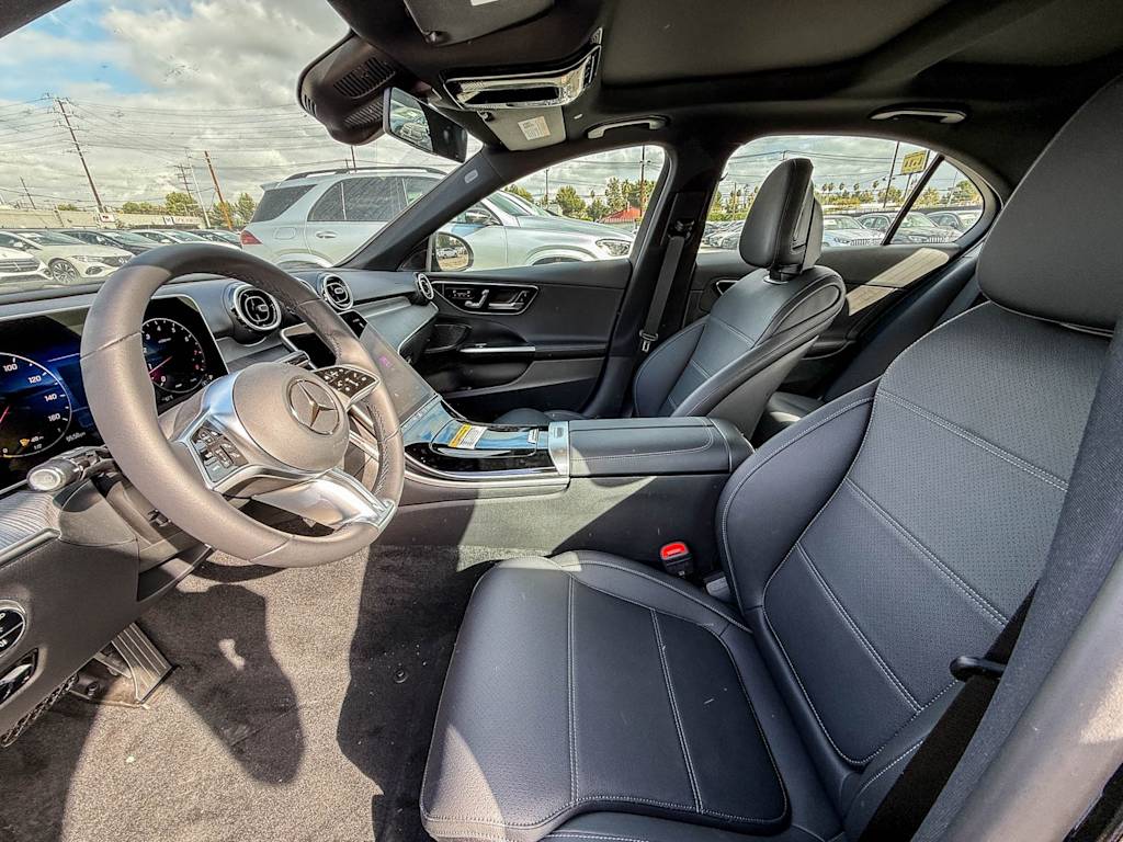 Thumbnail: 2025 Mercedes-Benz C-Class - 11