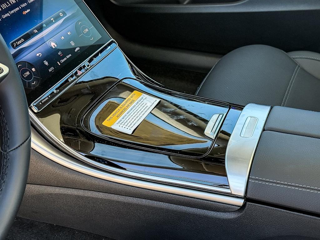 Thumbnail: 2025 Mercedes-Benz C-Class - 14