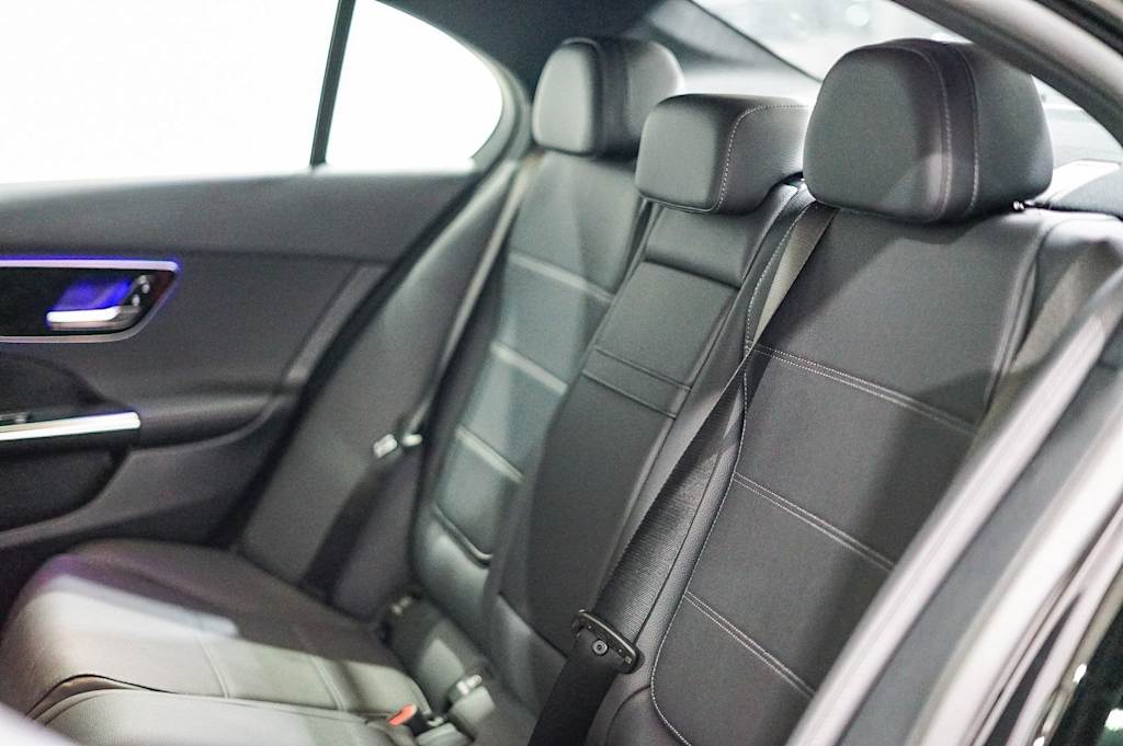 Thumbnail: 2025 Mercedes-Benz C-Class - 11