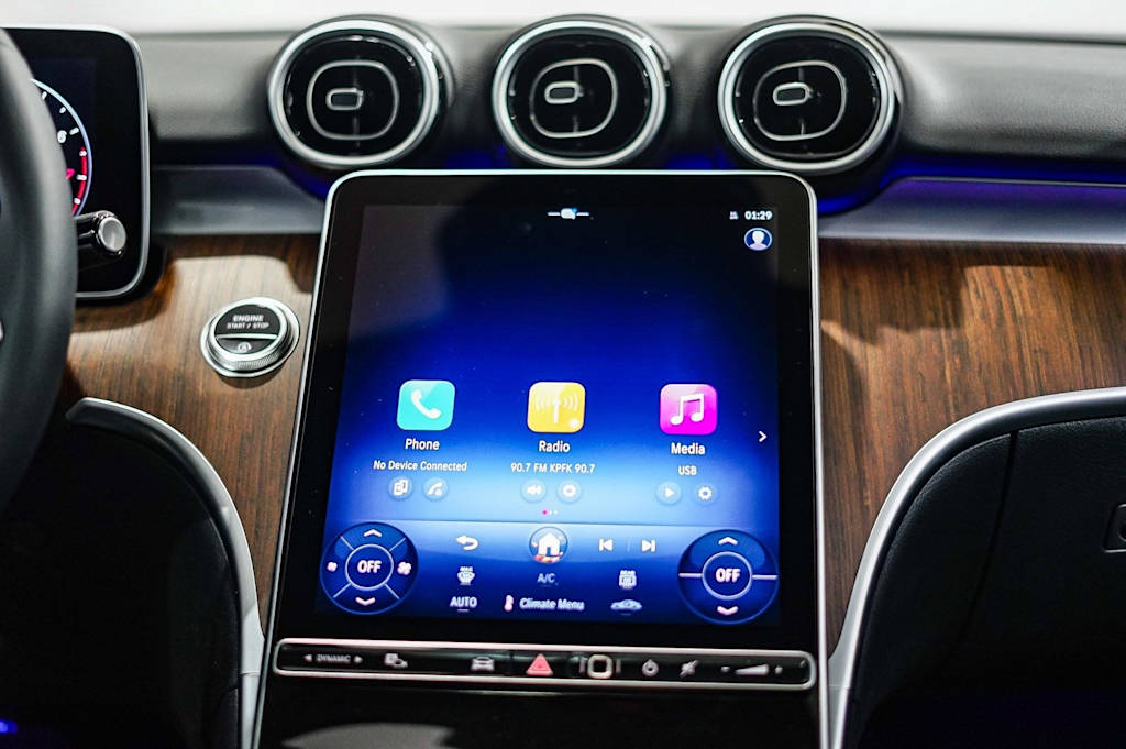 Thumbnail: 2025 Mercedes-Benz C-Class - 21