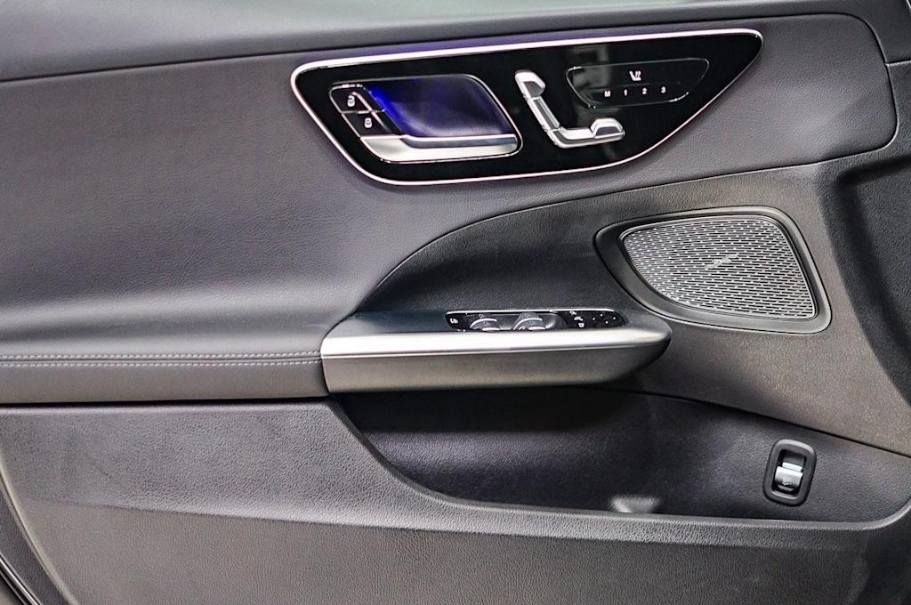 Thumbnail: 2025 Mercedes-Benz C-Class - 22