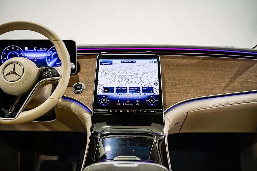 Thumbnail: 2023 Mercedes-Benz EQS - 7