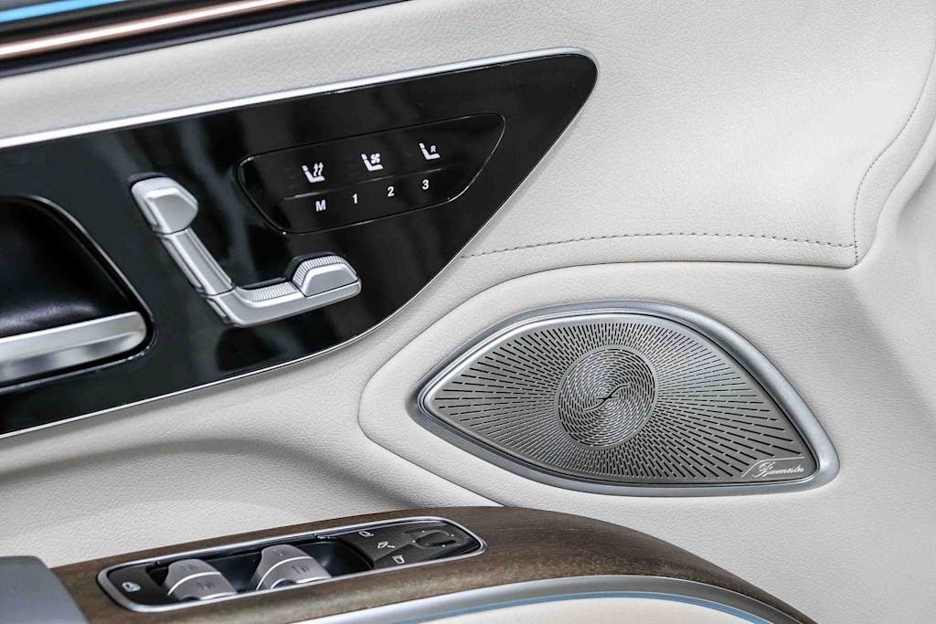 Thumbnail: 2023 Mercedes-Benz EQS - 15