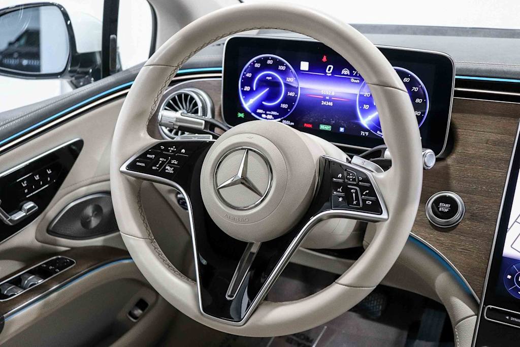 Thumbnail: 2023 Mercedes-Benz EQS - 8