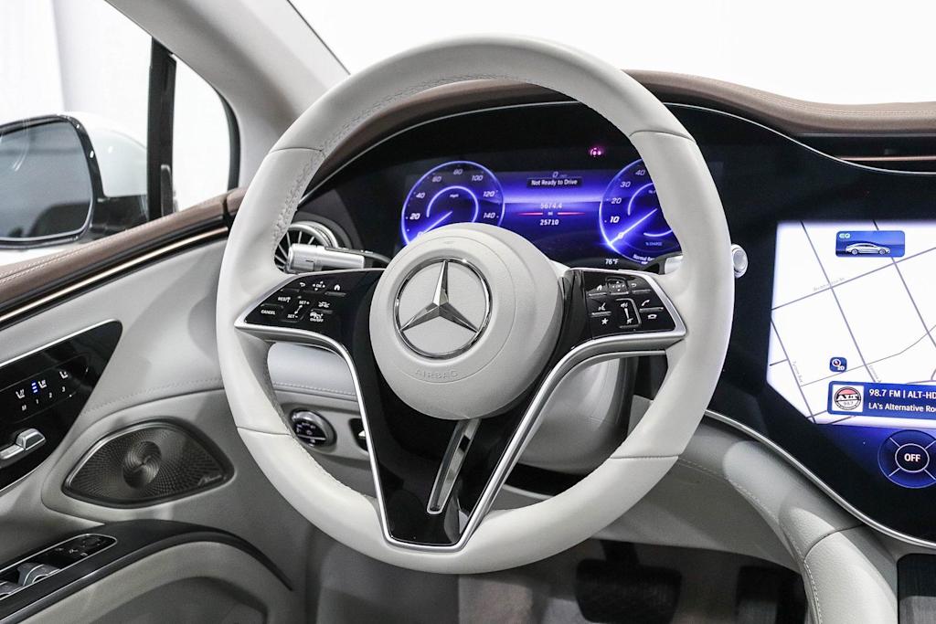 Thumbnail: 2024 Mercedes-Benz EQS - 8