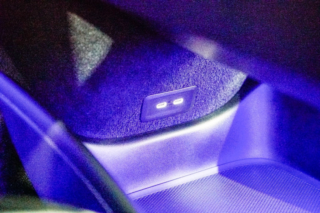 Thumbnail: 2023 Mercedes-Benz EQS - 23