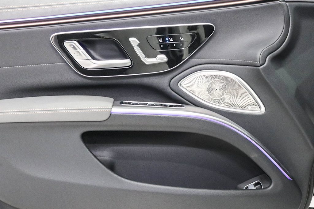 Thumbnail: 2024 Mercedes-Benz EQS - 28